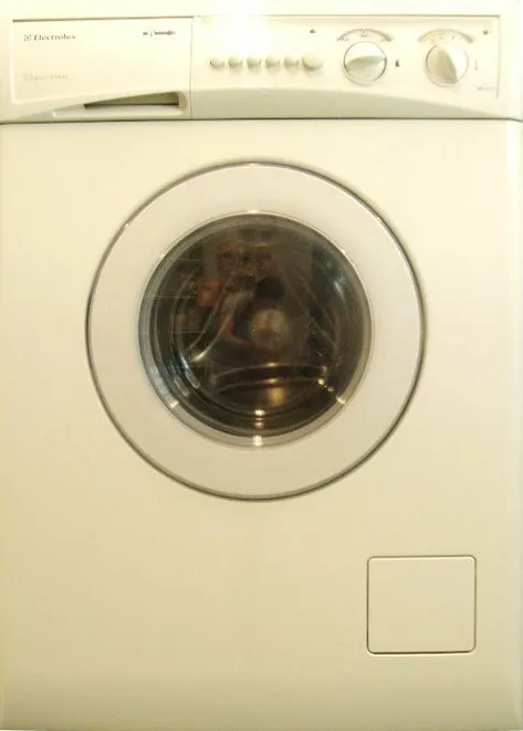 EW 1057 F